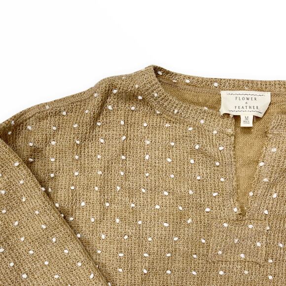 Flower and Feather Top Knit Tan White Polka Dot Textured Womens Size XL - Picture 6 of 9